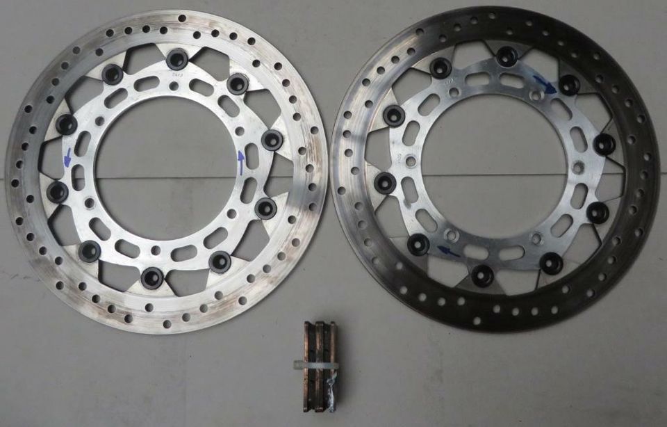 Spiegler ABM Bremsscheiben Yamaha R1 ABE RN01 RN04 RN09 1998-2003 in Sonnenbühl