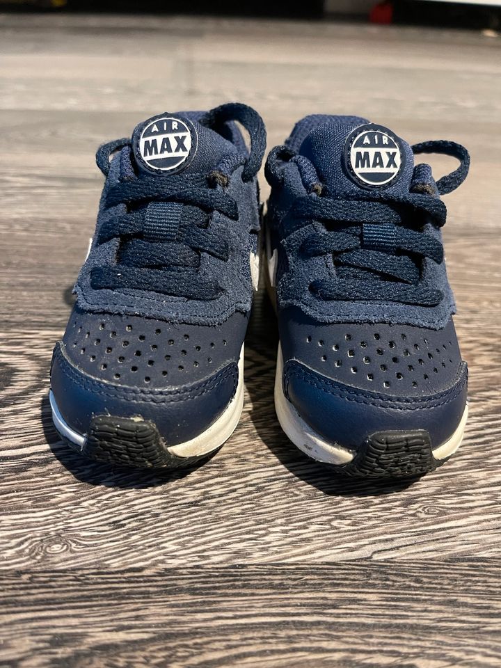 Baby Nike Air Max Schuhe Sneaker Sportschuhe Gr. 19.5 in Berlin