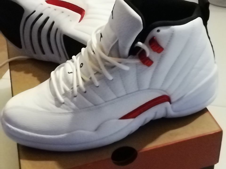 Jordan Air Retro 12 in Warburg