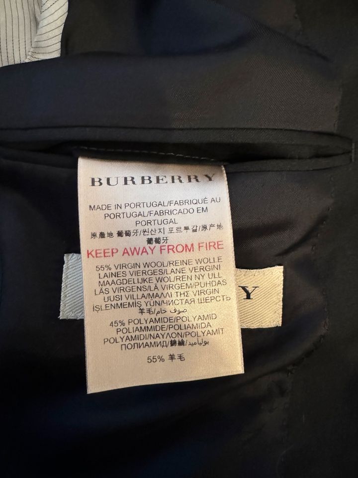 Burberry anzug herren 46 in Berlin