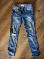 Jeans blau damaged skinny stretch Gr. 28/30 Gina Tricot Dortmund - Mitte Vorschau