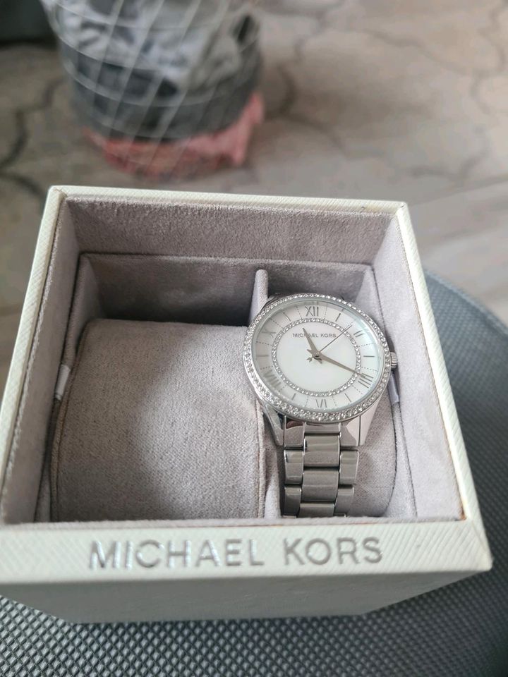 Michael Kors Damenuhr Silber Schmuck MK4509 in Kiel - Elmschenhagen-Kroog |  eBay Kleinanzeigen ist jetzt Kleinanzeigen