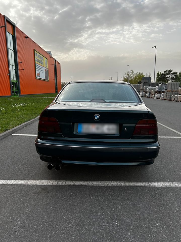 BMW E39 528i Automatik in Rüsselsheim