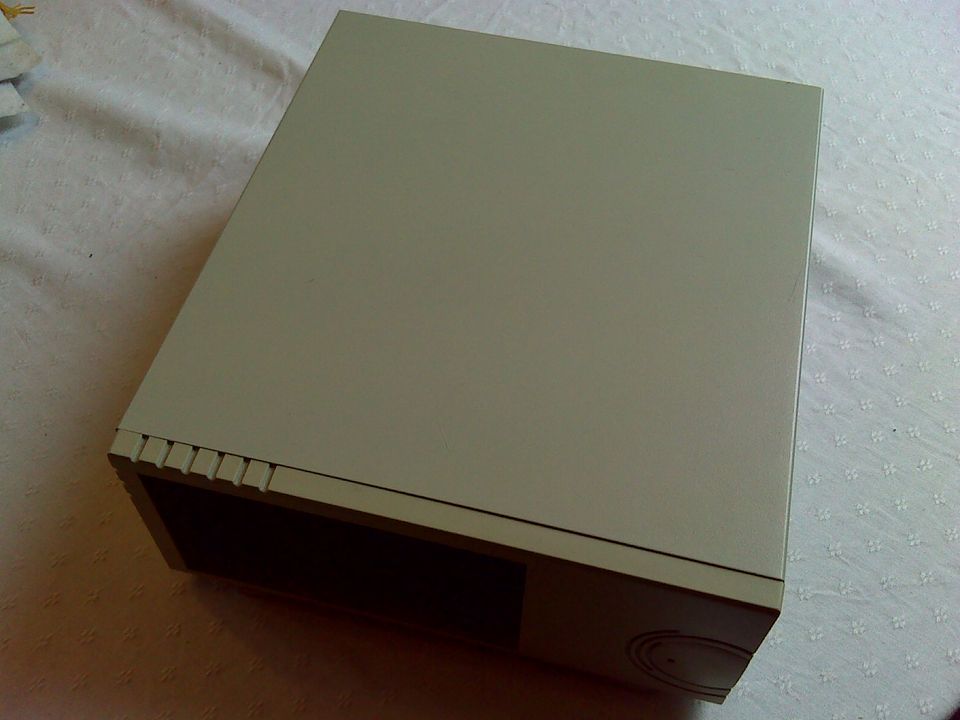 SCSI GEHÄUSE für 2 x CDROM DVD DAT u.s.w. Laufwerke Amiga / PC in Reichshof