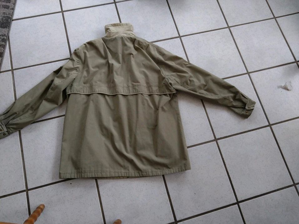 Übergangsjacke/ Parka /Anorak , Gr.48, khaki in Gerlingen