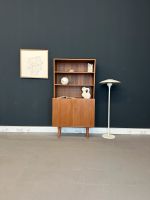 Teak Bücherregal Mit Century Vintage Kommode 60er Danish Regal Eimsbüttel - Hamburg Rotherbaum Vorschau