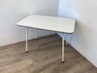 #A DDR Gartentisch Sprelacart Metallbeine weiß Gartenmöbel Balkon Sachsen - Burgstädt Vorschau