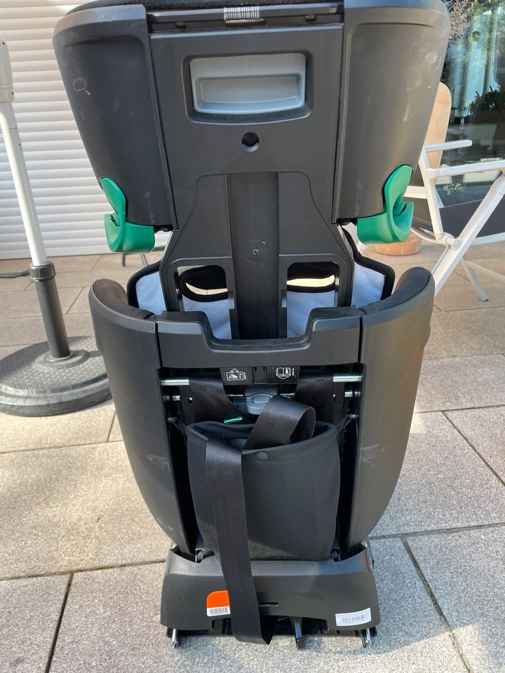 BRITAX RÖMER Kindersitz 9-36 kg ADVANSAFIX M i-SIZE in Siegburg