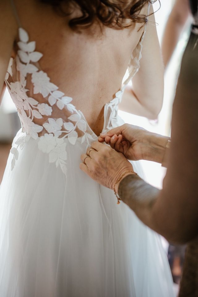 Leichtes luftiges Brautkleid Hochzeitskleid XS 34 sehr gut in Düsseldorf