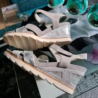 Coole Sandalen mit Keilabsatz  Gr.39 Tamaris Sachsen - Großrückerswalde Vorschau