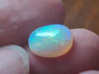 Vollopal - weißer Opal - Loser Edelstein Cabochon Hessen - Groß-Gerau Vorschau