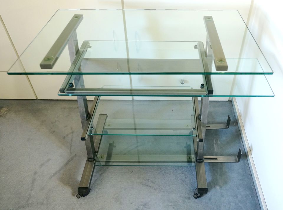 Jahnke Glas Schreibtisch ★ Computer Tisch 4 Ebenen• auszieh.Böden in Lübeck