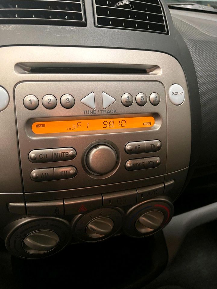 RADIO CD DAIHATSU SIRION mit Original Papier ohne Code 2005_2013 in Ennepetal