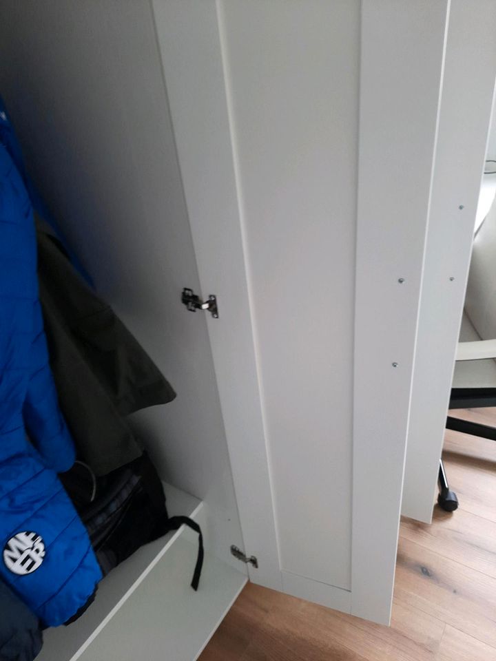 Schlafzimmerschrank Ikea T50 B117H190 in Roßtal