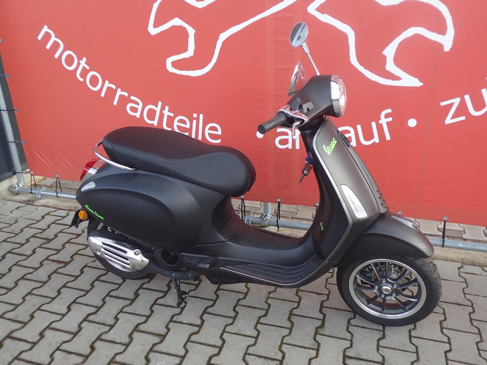 Vespa Primavera 125 Ez.2021 (leichter Schaden) in Mantel