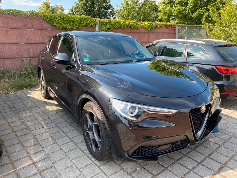 ALFA ROMEO STELVIO 2.0 Q4 Bj. 08/18 in Hockenheim