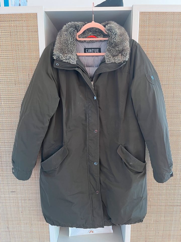 Cinque Winterjacke Wintermantel Cigringo 44 XL khaki in München