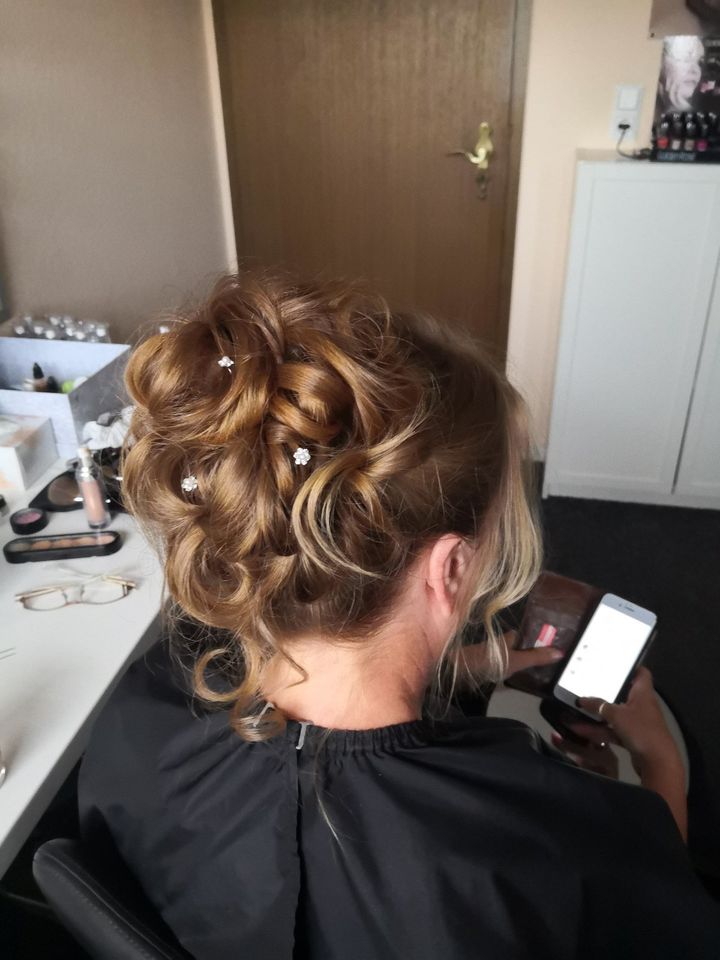 Mobiles Brautstyling in Neuss