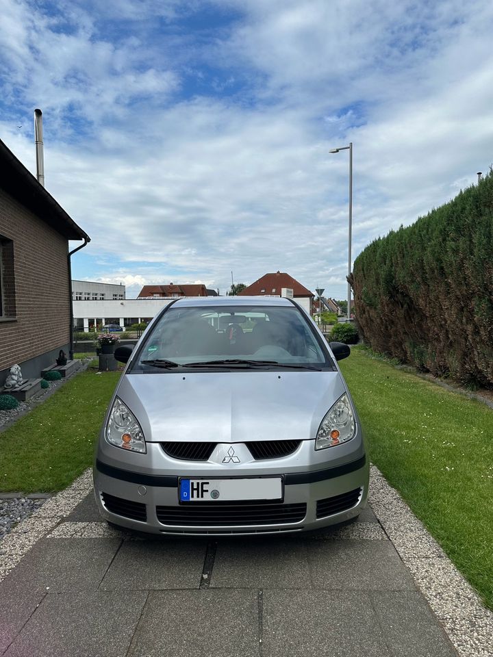 Mitsubishi Colt in Hiddenhausen