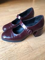 Mary Jane Pumps in Bordeaux rot Friedrichshain-Kreuzberg - Kreuzberg Vorschau