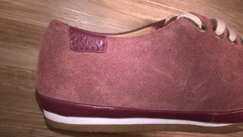 CLARKS Sneaker Schuhe Damen - NEU - 37,5 - wine suede in Neuss