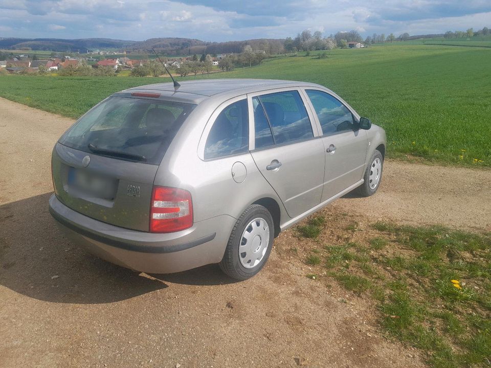 #Skoda Fabia Kombi 1,4 viele Neuteile# in Amstetten