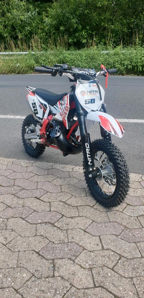 NRG50 RS Racing Dirtbike 12/ 10 Zoll 2 Takter mit Kickstarter in Bad Breisig 