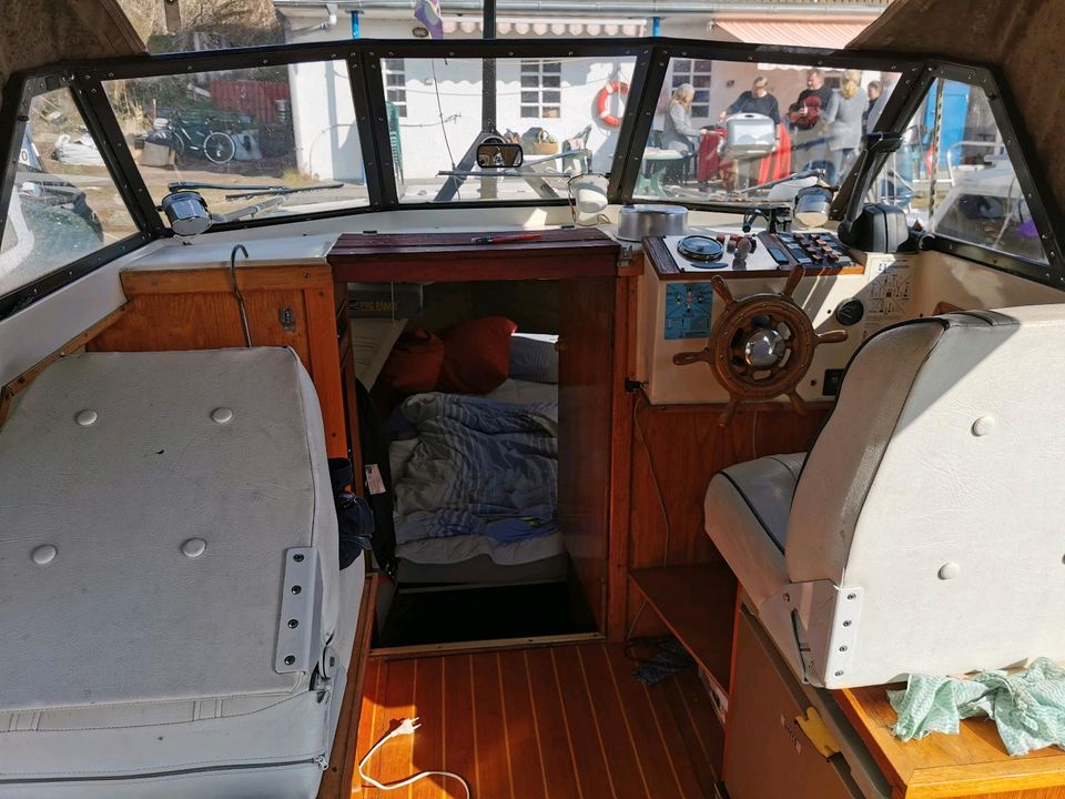 Motorboot Master 680 spitzgatter FÜHRERSCHEINFREI!!! in Hamburg