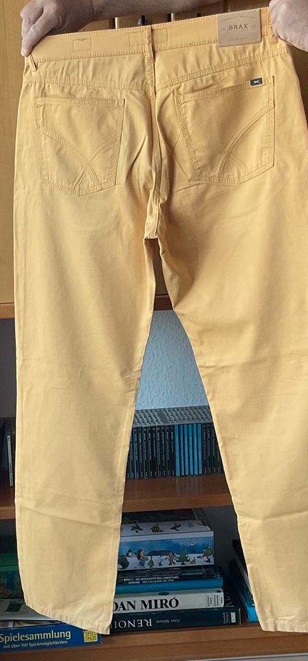 Herrenhose Brax Größe 35/32 in Ratingen