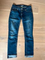 Hilfiger Jeans Damen 27 34 Suzzy straight Hose top Zustand Bayern - Rettenberg Vorschau