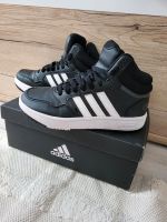 Kinderschuhe Adidas Basketball 32 Baden-Württemberg - Seebach Vorschau