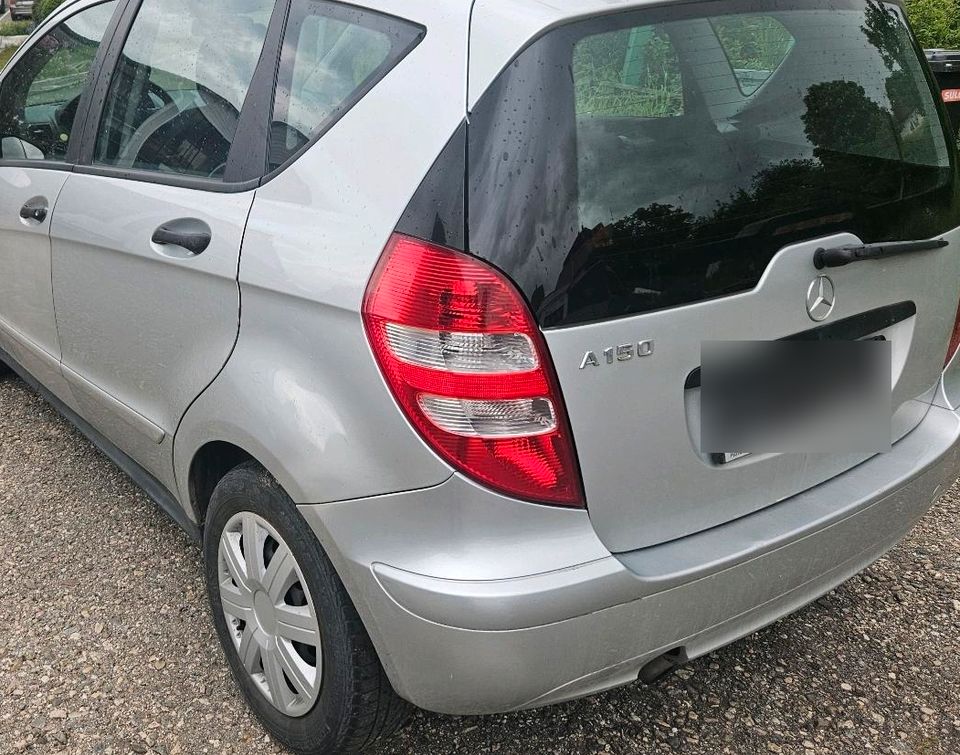 Mercedes A150 w169 Klima Benzin TÜV 10/24 Euro 4 in Donaueschingen