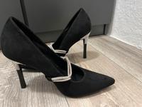 Pumps Schwarz mit Steinchen Hamburg - Wandsbek Vorschau