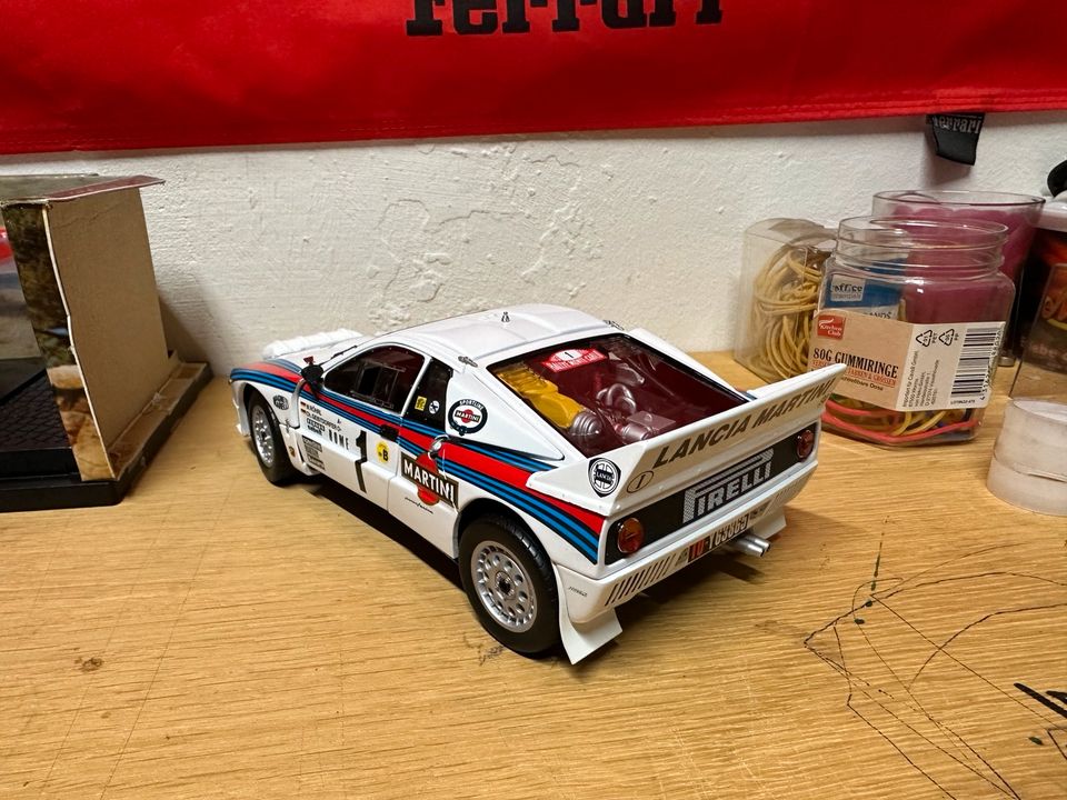 W. Röhrl 1983 Monte Carlo Lancia 037 Rally 1:18 Modellauto Kyosho in Nürnberg (Mittelfr)