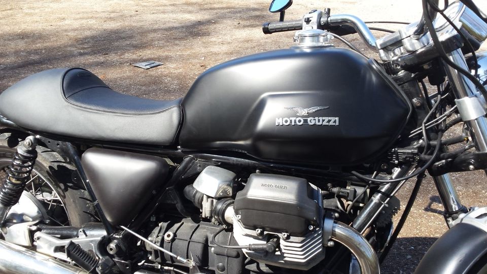 Moto Guzzi California 1100 EV in Rülzheim
