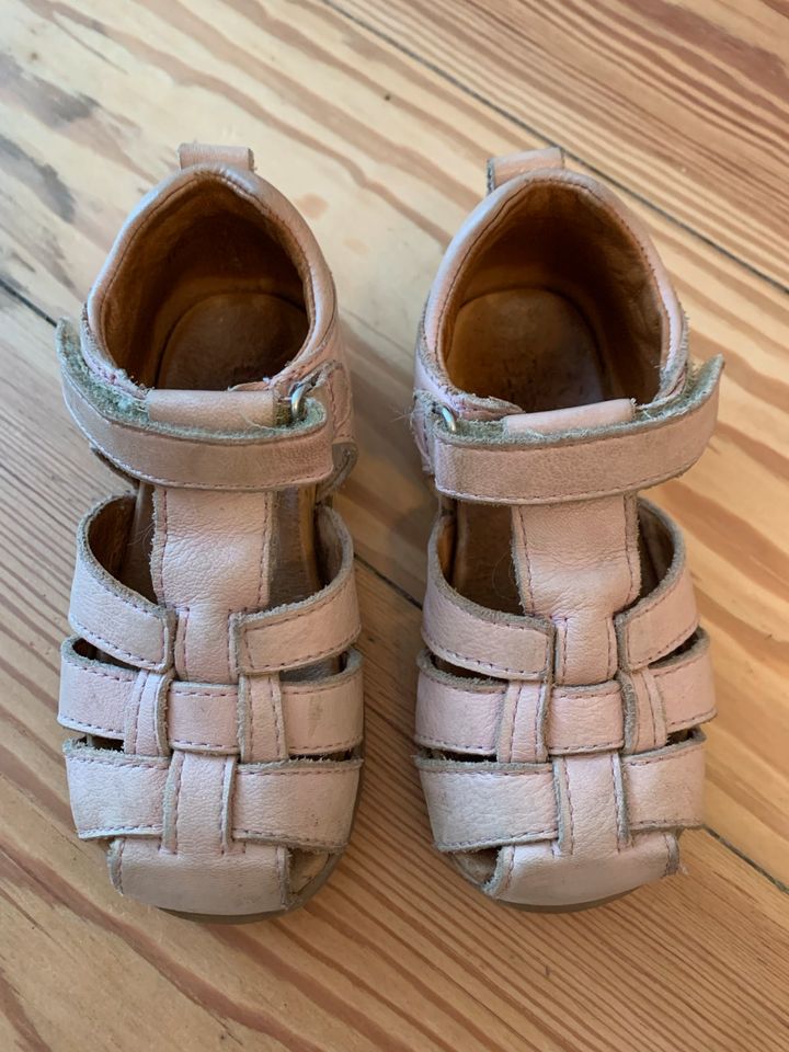 Sandalen Sommerschuhe von Froddo rosa Leder Größe 23 in Hamburg