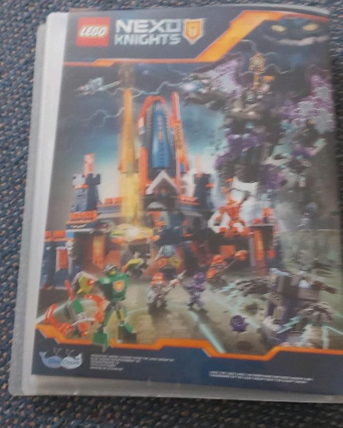 Sammelkarten Lego Nexo Knights über 50 Stück mit Ordner in Michelbach an der Bilz