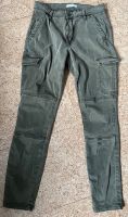 H&M L.O.G.G. Cargo hose khaki oliv grün 38 M soft lyocell Frankfurt am Main - Nieder-Eschbach Vorschau