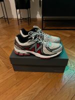 New Balance 860v2 Silber rot US 9 EU 42,5 Neuhausen-Nymphenburg - Nymphenburg Vorschau