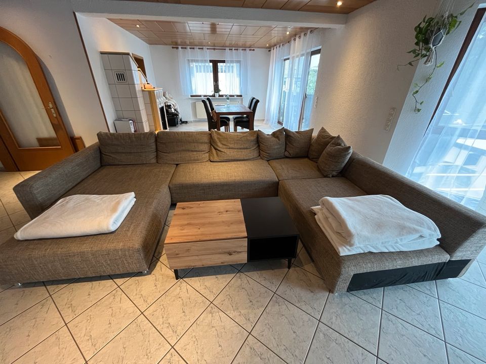 Couch-Wohnlandschaft in Seligenstadt