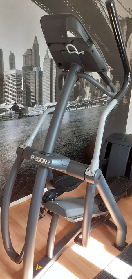 Crosstrainer der Marke „Precor“ in Mainz