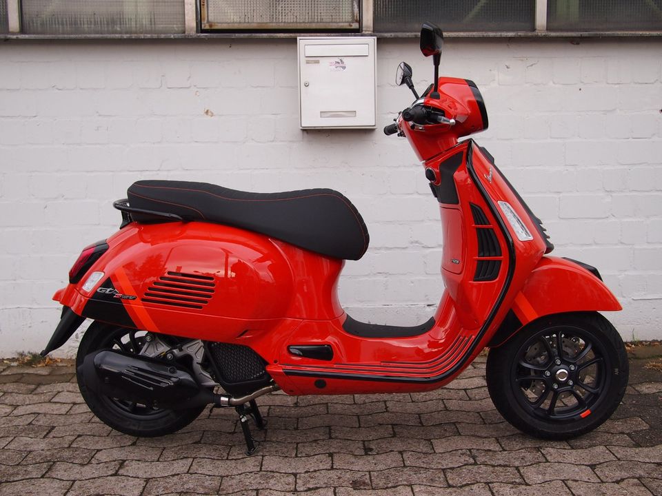 Vespa GTS 125 Supersport - neues Modell für 2023 in Hannover