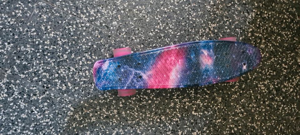 Beleev Skateboard  22Zoll in Wunstorf