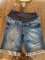 H&M Mama Umstands Shorts kurze Hose Jeans blue washed 42 Sachsen - Hirschstein Vorschau