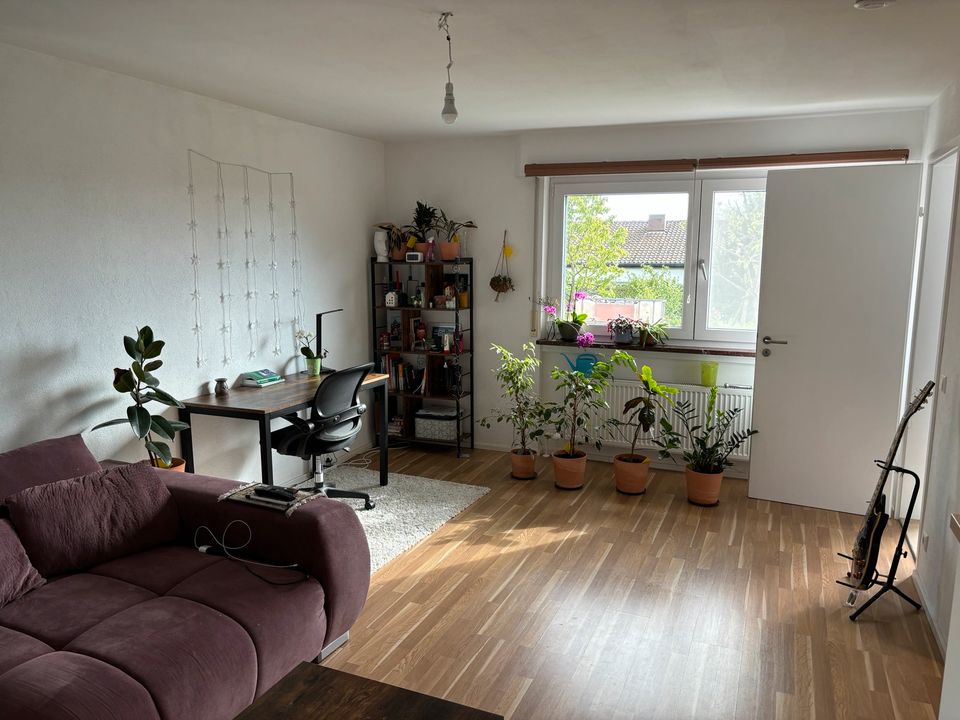 2 Zimmer Wohnung, Top saniert, Top Lage, EBK, Terrasse in Uhingen