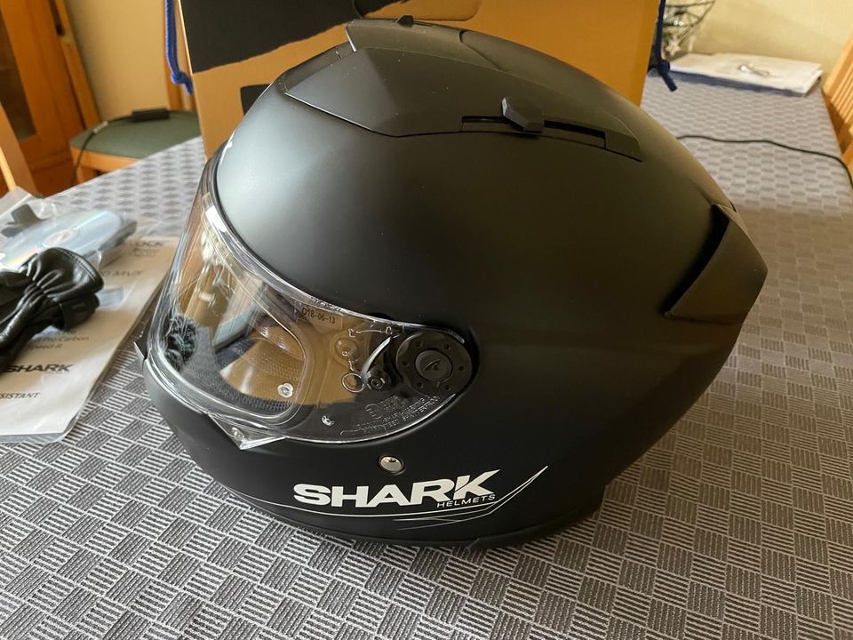 NEU Motorrad Helm Shark Gr. S Speed-R Blank in Hannover