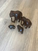 Elefantenfamilie aus Holz geschnitzt Niedersachsen - Wunstorf Vorschau