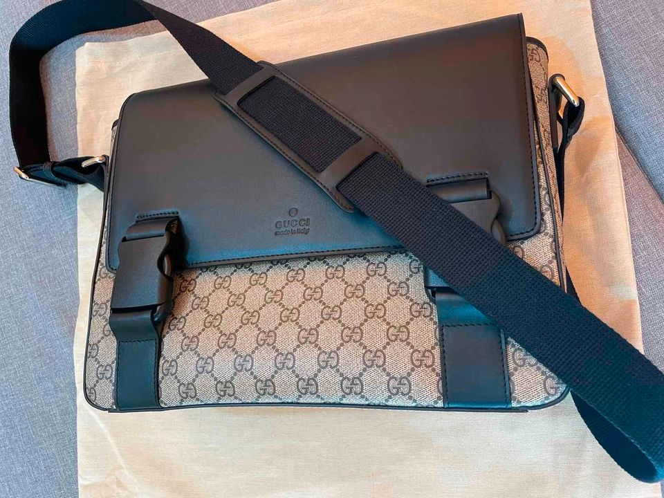 GUCCI Tasche GG Canvas Schwarz Leder Umhängetasche + Rechnung in Norden