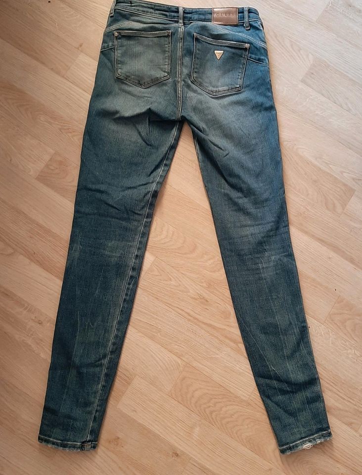 Guess Jeans Skinny mid in Demmin