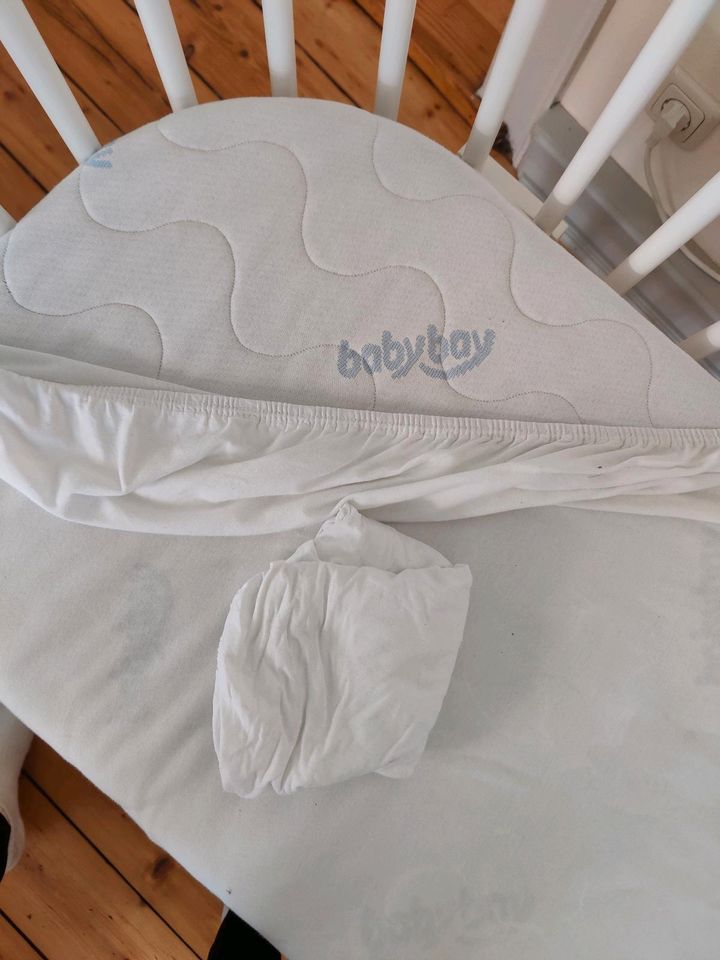 Babybay Maxi inklusive Matratze weiß Beistellbett in Ilmenau